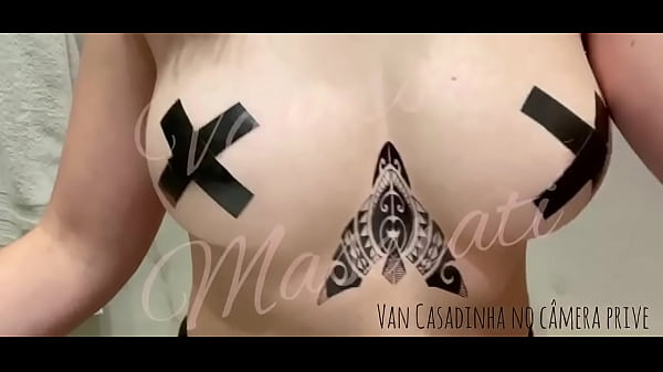 Nonton Passando Creme Nos Seios Toda Safada thumbnail