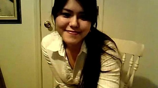 Nonton Asian Chick Stripteased Before Flashing Her Nice Pretty Titties thumbnail