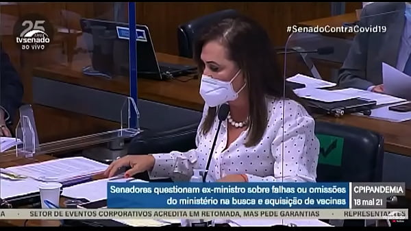 Senadora come o cu de ex-ministro