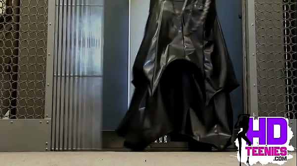 Nonton Perfect Babe With Nice Boobs Strips thumbnail