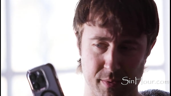 Petite Latina Vanna Bardot Slides Naked On Her First Time Client For A Special Birthday Massage thumbnail