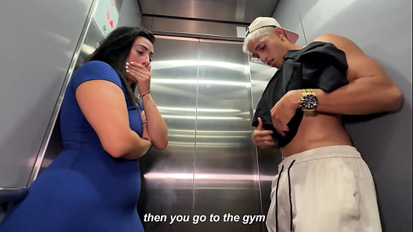 Nonton Big Ass Neighbor Convinces Me To Fuck Inside The Elevator - Kylei Ellish & Millan Rodriguez thumbnail