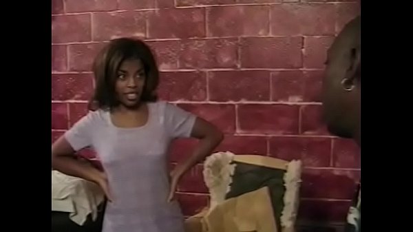 Nonton Sexy Idalis Hunter Gets Good Pussy Fucking By Black Dude thumbnail