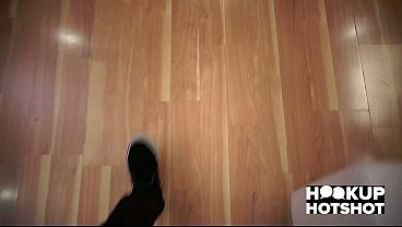 Nonton Horny Tori Montana Is Addicted To Small Hands' Rough Fucking! thumbnail