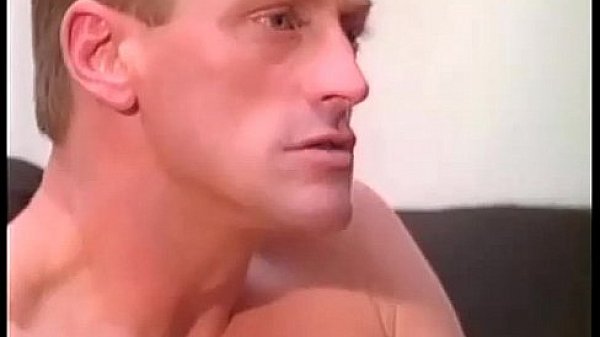 Nonton Sunny & Marc Wallice thumbnail