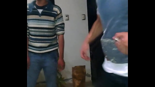 Judoca Snifa El Culo De Arabe thumbnail