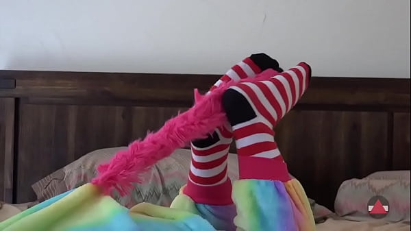 Girl Pawg Shoes Her Foot Fetish thumbnail