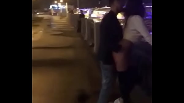 Nonton Russa Safada Dando Na Rua thumbnail