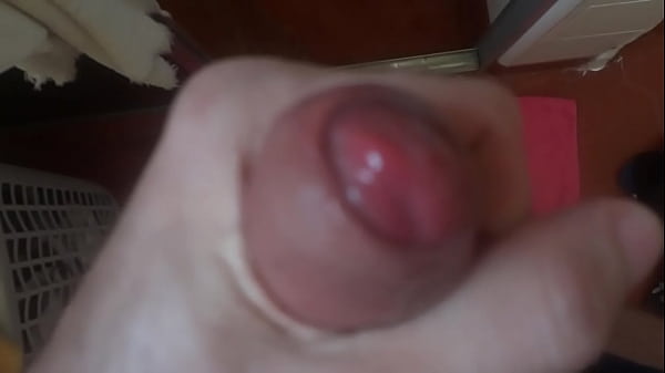 Novinho só na Punheta com uma super gozada