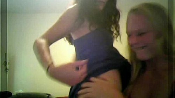 Nonton 2 Hot Cirl On Webcam Chat151215 thumbnail