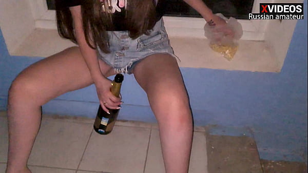 Nonton Stepson Treated Stepmom With And Then With His Own Sperm thumbnail