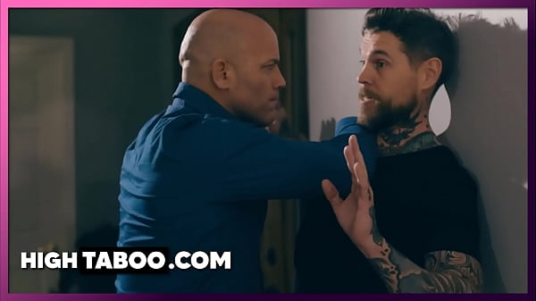 Nonton Tiny Girl Getting Pummeled In Front Of Her Parents thumbnail