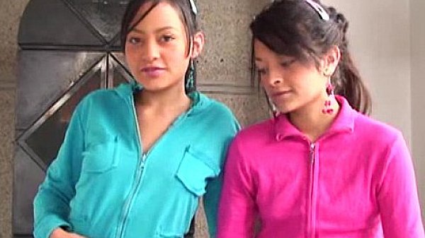 Nonton Two Lovely Latinas Tami Fabiana And Diana Delgado Facialized After Getting Fucke thumbnail