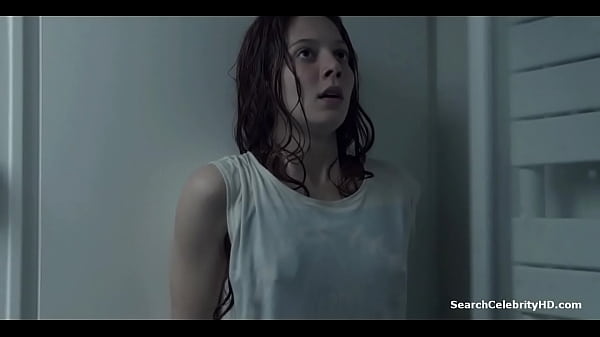 Nonton Jenna Thiam Les Revenants S01e07 2012 thumbnail