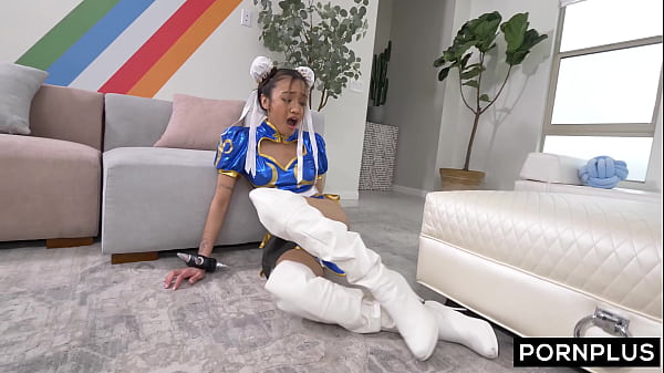 Kung Fu Slut Goes Nuts Getting Her Cunt Filled thumbnail