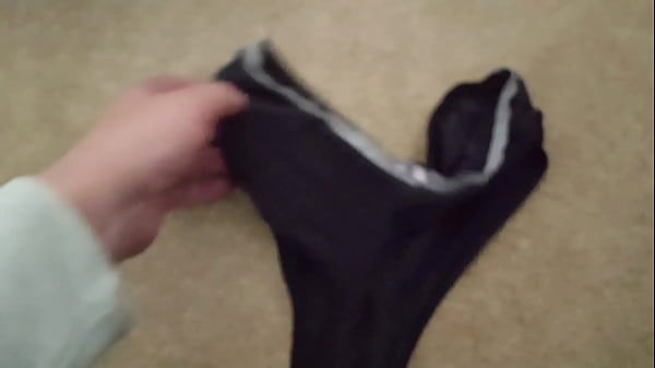 Play MP4 - More of my wifes dirty panties