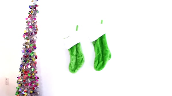 Nonton Alexa Night Chritmas Gift Blowjob Cougar Milf Big Cock Pov Blowjob And Cum Facial thumbnail