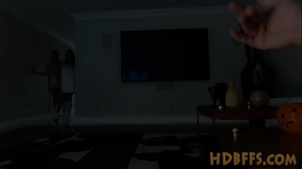 Nonton Real Party Teen Hos Pov Riding thumbnail