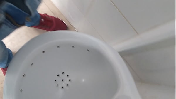 Nonton Roludo thumbnail