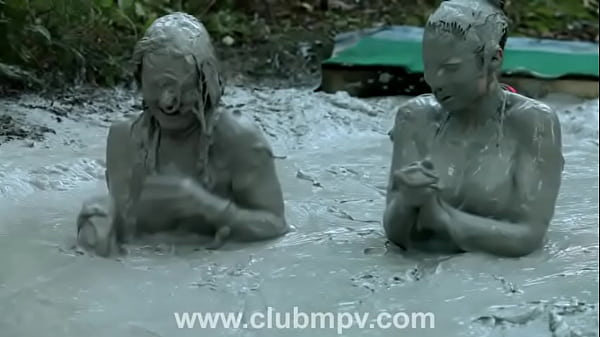 Nonton Mpv - Star And Ludella Put Feet First thumbnail