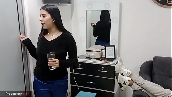 mi amiga es lo m&aacute;ximo cuando me ve deprimido se saca las tetas me las pone en la cara, y me da unas deliciosas mamadas de pene 