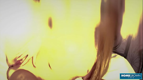 Nonton Zlata Sucks Hard Meat Of Lil Endi Before Getting Anal thumbnail