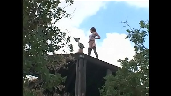 Play MP4 - Juicy peacherino Sierra Sinn with chesntnut hair and small tits enjoys when two dudes fulfill her holes with their massive tools in the place with picturesque view