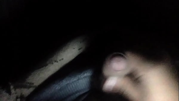 Joven masturbandose