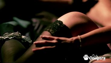 Valentina cruz rides a cock and receives a load of sperm on her belly