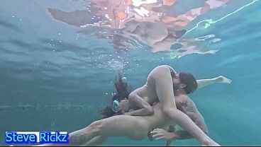 UNDERWATER Suck and Fuck - Crazy Swimming Pool Sex - Steve Rickz, Chloe Kreams UNDERWATER Suck and Fuck - Crazy Swimming Pool Sex - Steve Rickz, Chloe Kreams