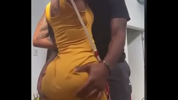 Some Real Ass Grabbing Here Folks. thumbnail