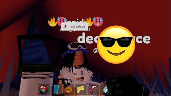 SAFADA DO ROBLOX SENTANDO PRA NOVINHO GOSTOSO E DOTADO