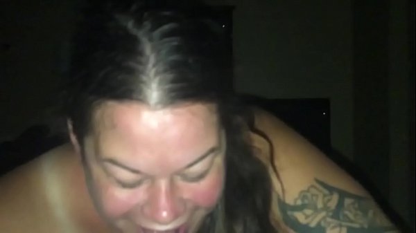 Nonton Fat Boy Getting His Dick Sicked thumbnail