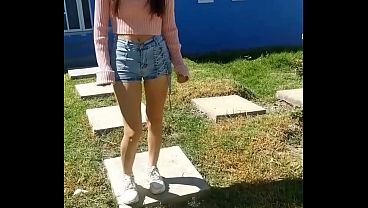Visite a mi novio y solo estaba su hermano Termine follando con mi cunado tenia muchas ganas de coger con alguien Espero no se entere que me cogio a su hermano