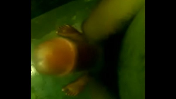 Cumshot in bathtime