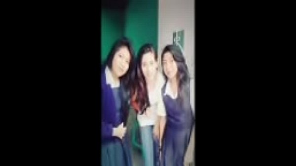 Nonton Cindy Del Inca thumbnail