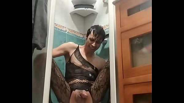 Necesito A &aacute;lguien Real!!! Estoy Tan Cansad@ De Estar Sol@...(una Ducha Mas) Low-q thumbnail