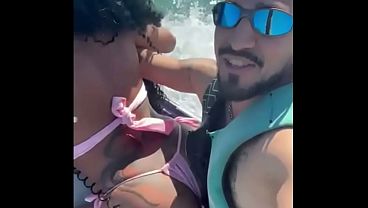Nonton Novinha Safada, Deixou Marido Na Areia E Fudeu O Instrutor No Jetski thumbnail