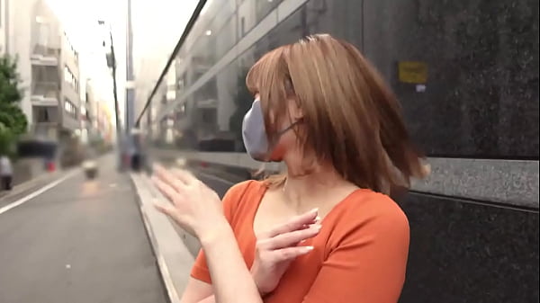 本日来てくれたのは○○さん。 知る人ぞ知る超が付くほどの有名人です。 ツイッターのフォロワーは16万人。 完全にインフルエンサーです。 そんな人がどうして同人avに&hellip;？と思ってしまうのにも無理はありません。独占ちゃん thumbnail