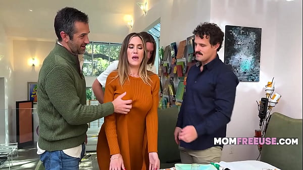 Step Mom Is The Thanksgiving Turkey Family Will Feast On - Aderes Quin, Robby Echo, Donnie Rock, Axel Haze 