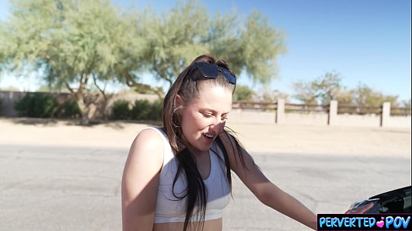 Nonton Stranded Driver Gets Picked Up For Sex thumbnail