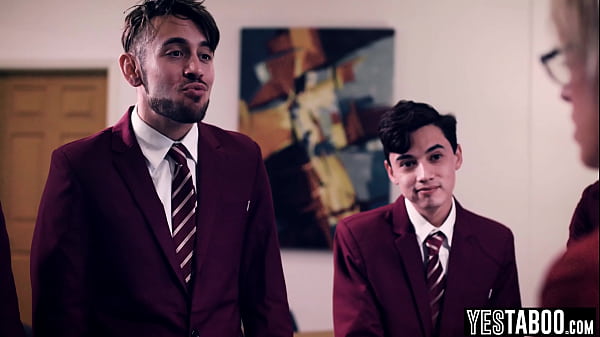 Huge Tits Milf Teacher Dee Williams Spreads Big Ass For A Gangbang With Young Students thumbnail