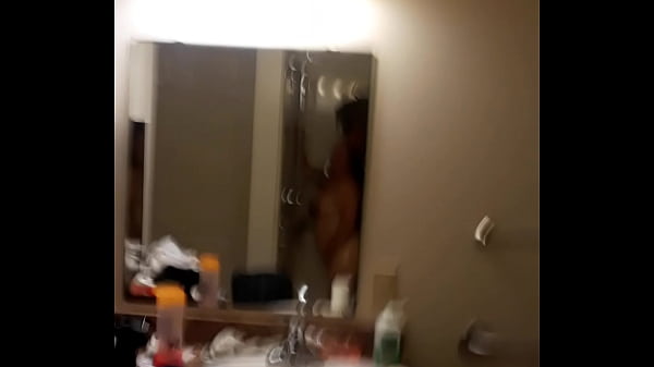 Nonton White Girl Loves The Big Black Dick thumbnail