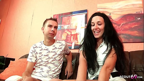 Deutsche Schlanke Amateur Darstellerin Meli Deluxe Bei Ihrem Ersten Porno Dreh Dreier thumbnail