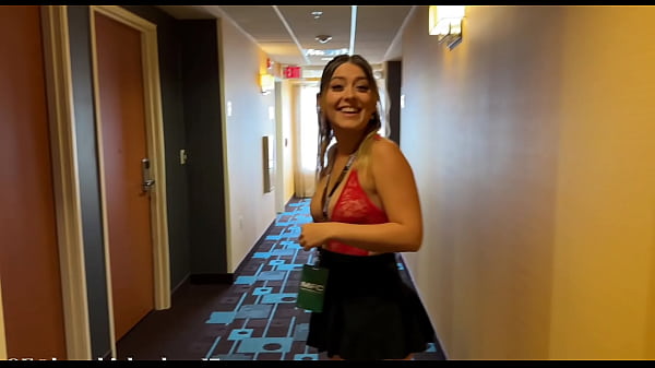 Nonton Casting Curvy Presents Random Pwg Fuck By Modeling Agent thumbnail