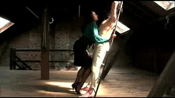 Nonton Hot Mistress Handjob thumbnail