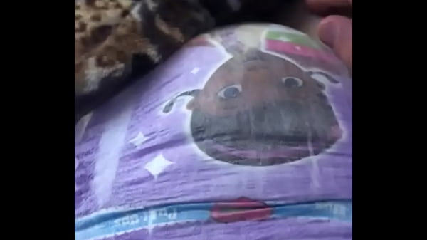 Nonton Huggies Diaper thumbnail