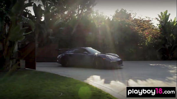 Nonton Exotic Beauty And Her Naughty Nude Gfs Washing A Car thumbnail