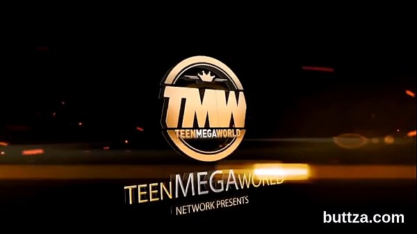 Nonton Exceptional Slim Nympho Gets Her Spread Vagina And Small Ass Hole Penetrated thumbnail