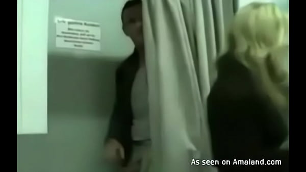 Nonton Horny Couple Having Sex Inside A Supermarket thumbnail